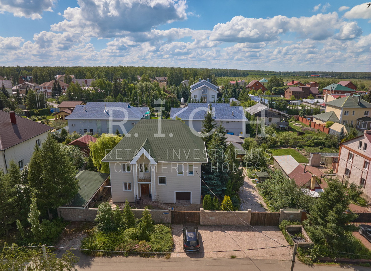 Фото 3: Дом, Олега Митяева ул., д.7