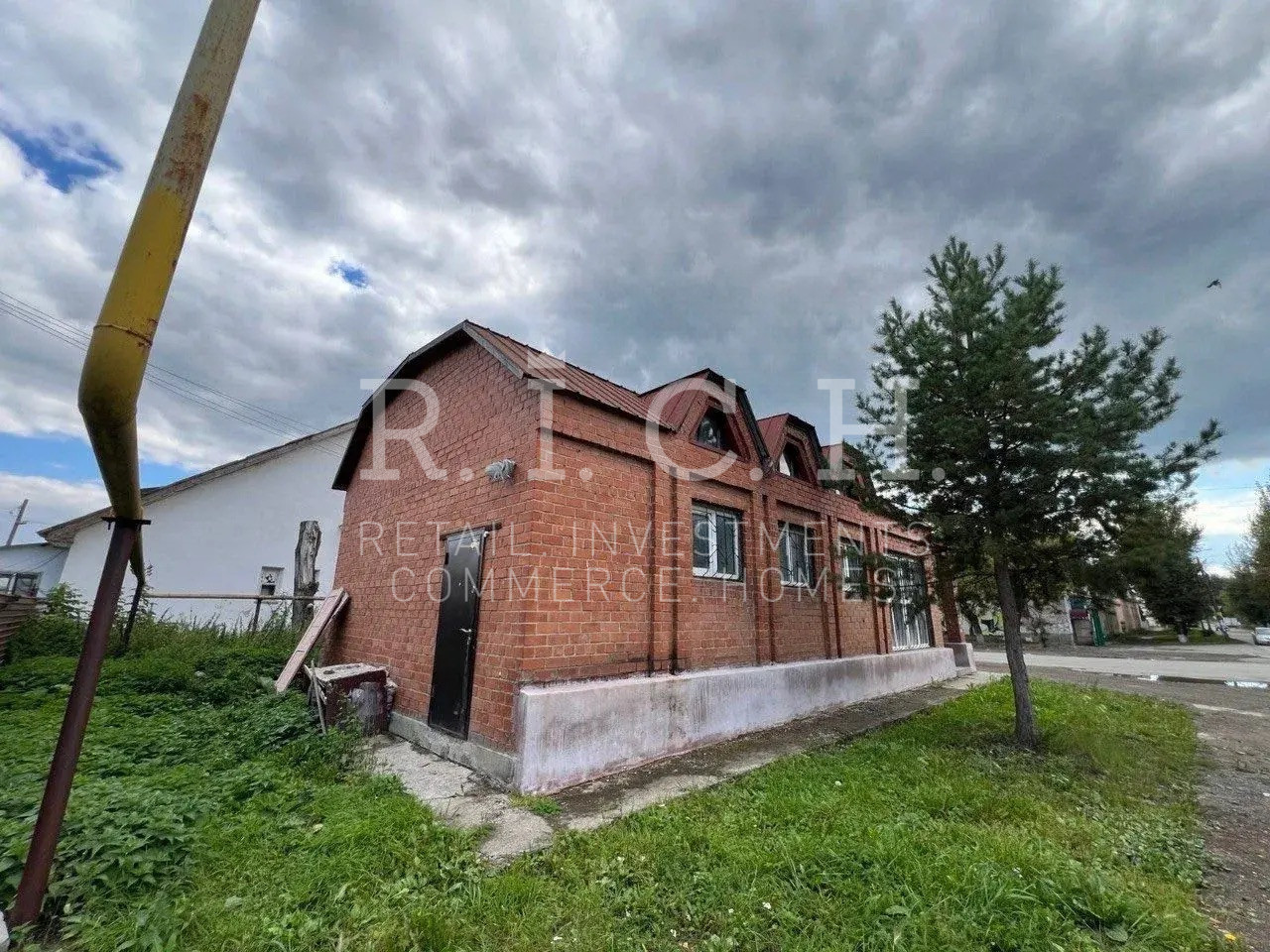 Фото 10: В продаже отдельно стоящее здание