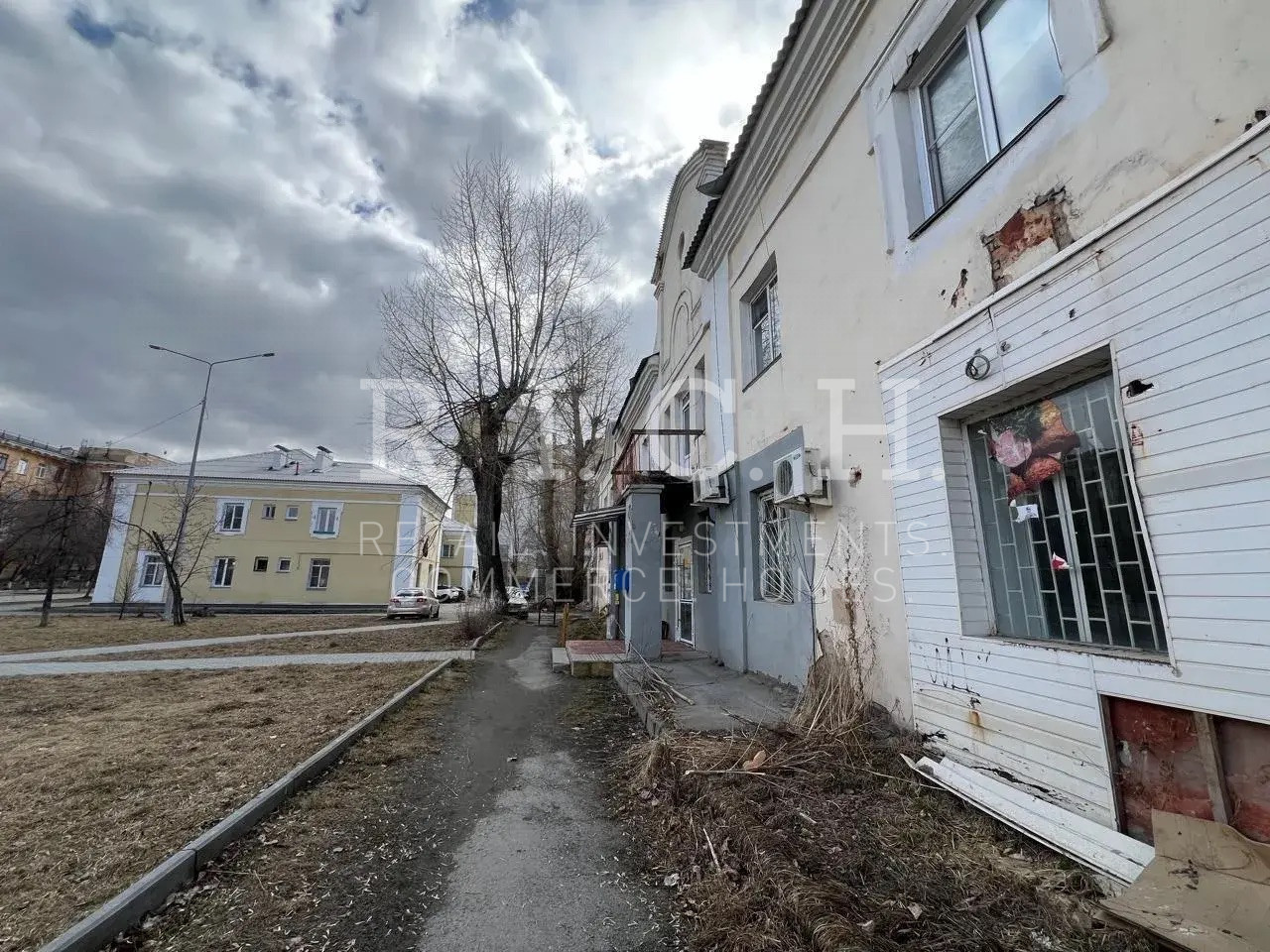 Фото 6: Под магазин в центре