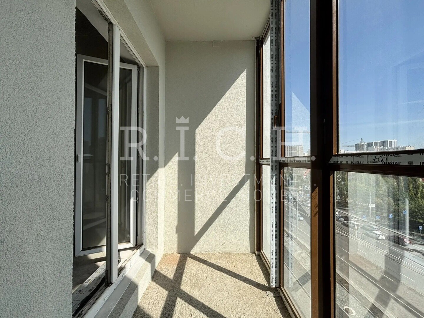 Фото 3: 3-комн. квартира, Братьев Кашириных ул., д.98